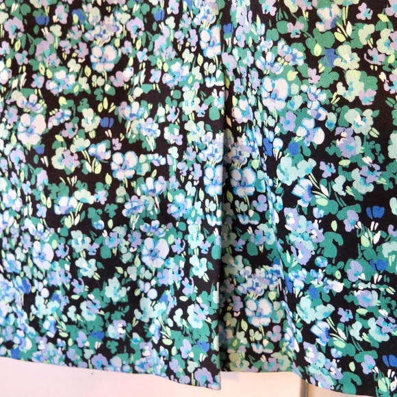 J. Crew Factory Ditsy Floral Stretch Sateen Pencil Skirt - Picture 2 of 9